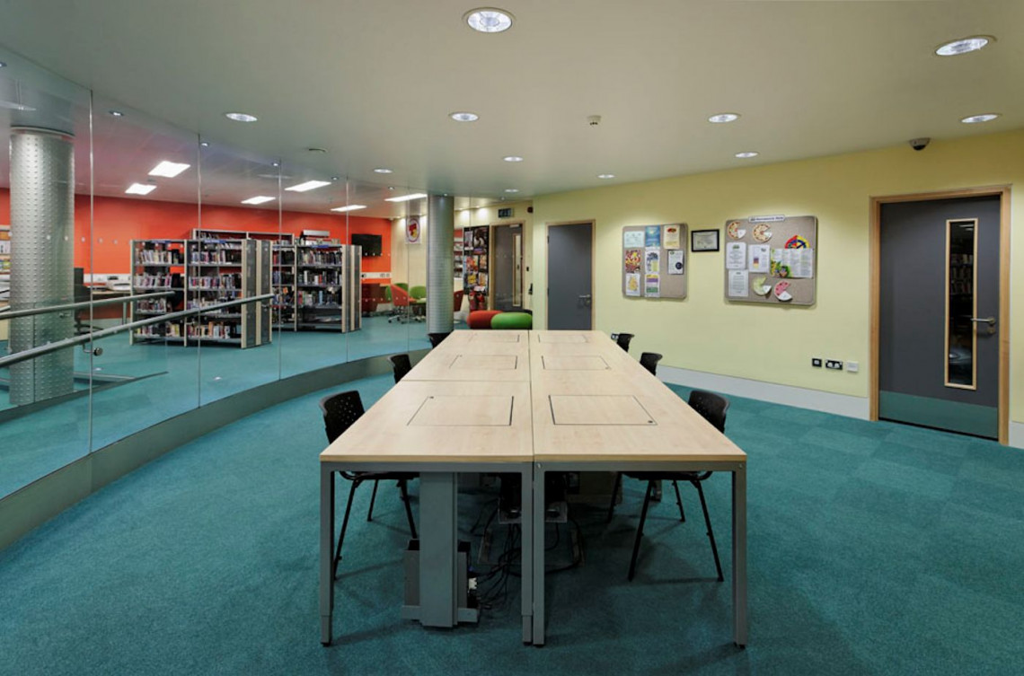 Fore Street Library, Enfield